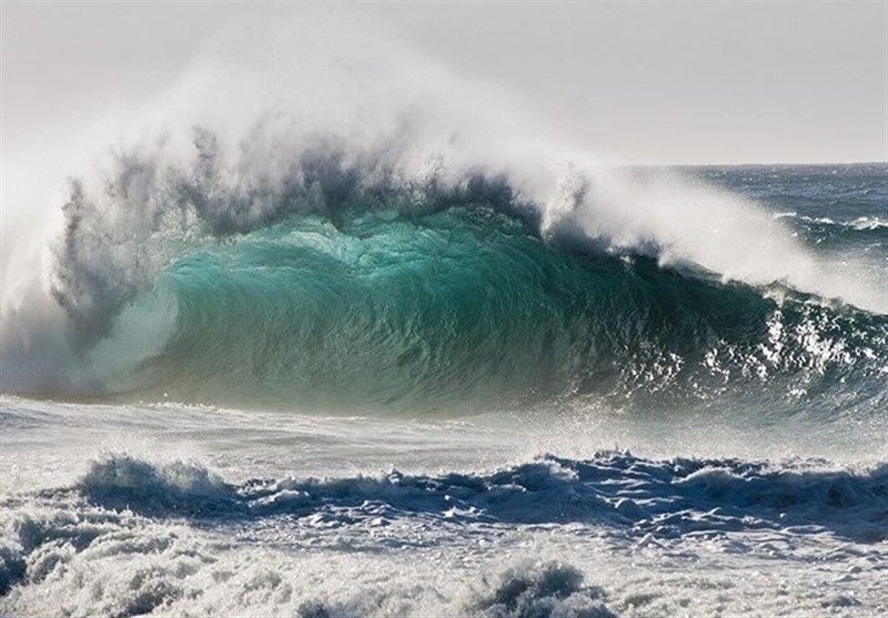 افزایش ارتفاع موج خلیجفارس در سواحل استان بوشهر