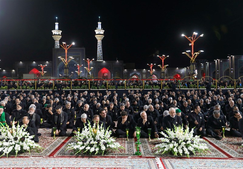 تصاویر خطبه‌خوانی شب شهادت امام رضا(ع) در بارگاه منور رضوی