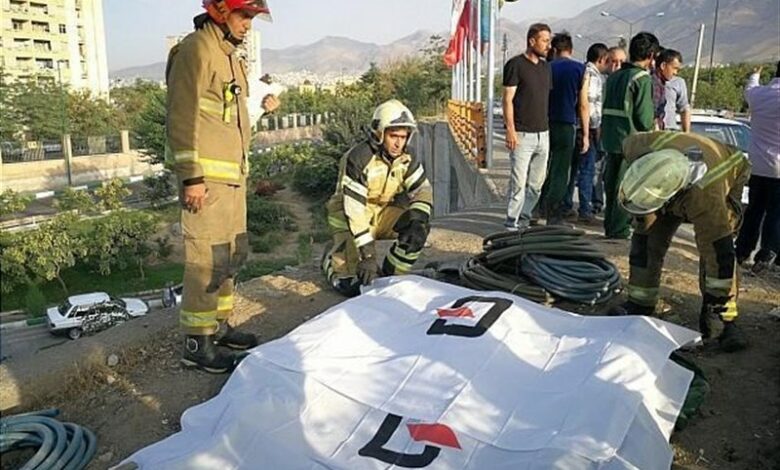 فوت 2 عابر در اتوبان و دستگیری سارقان در اقبالیه