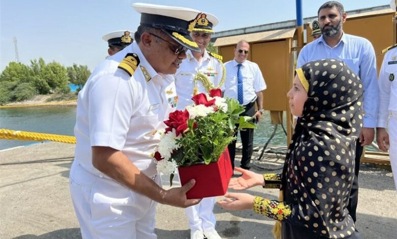 ناوگروه نیروی دریایی هند در بندرعباس پهلو گرفت