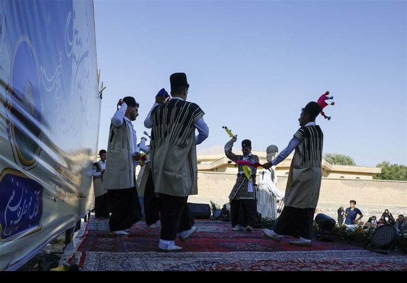 همایش فرهنگ، هنر و ادب اقوام ایران‌زمین برگزار شد+عکس