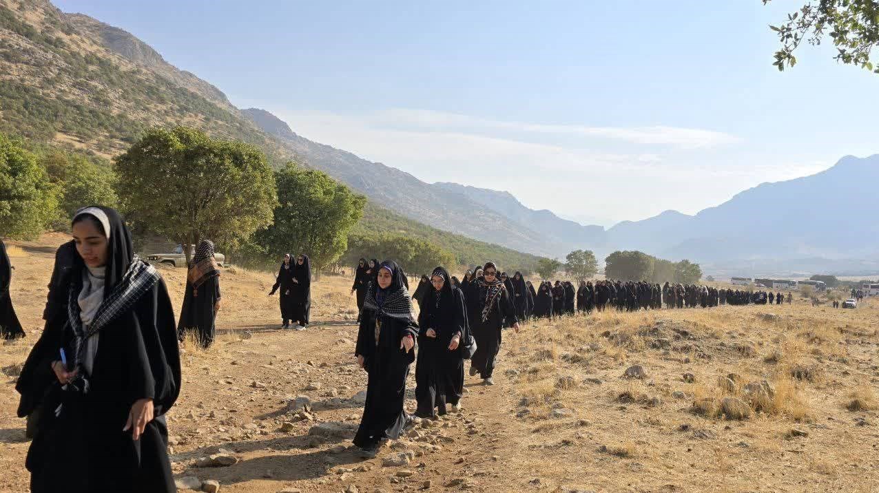 بازدید بیش از 6 هزار دانشجو از مناطق عملیاتی شمال‌غرب