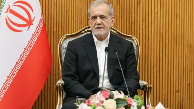 _دیدار_ _رئیس_ _جمهور_ _با_ _تولیت_ _مسجد_ _جمکران_ _و_ _نمایندگان_ _قم_ _درمجلس_