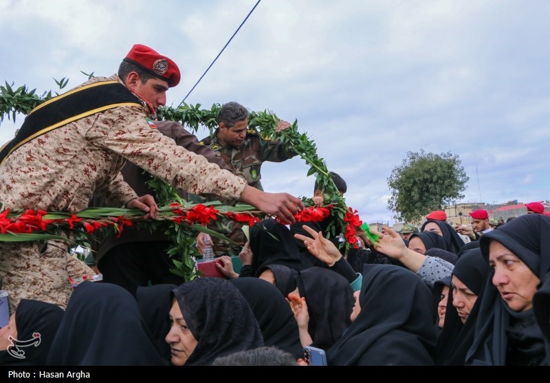 شهید رضا مرادی در خانه ابدی خود آرام گرفت+عکس و فیلم