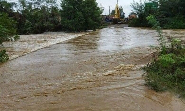 بارندگی شدید راه 50 روستای الیگودرز را مسدود کرد