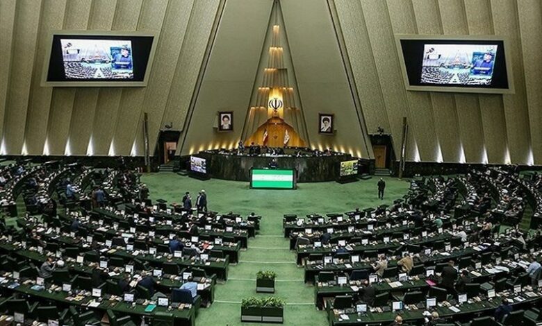 بررسی اصلاح قانون شوراها و واکنش مجلس به قطعنامه شورای حکام