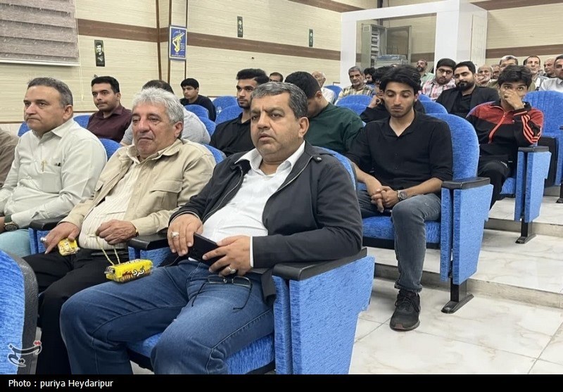 تجلیل از فرماندهان بسیج کربلا بوشهر+تصویر