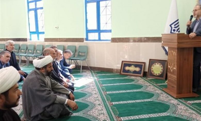 تجلیل از فعالان عرصه نماز همزمان با کنگره ملی شهدای اصفهان