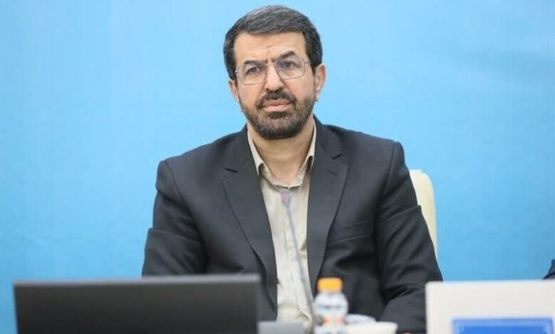 _خط_ _و_ _نشان_ _استاندار_ _همدان_ _برای_ _اعضای_ _شورای_ _فرهنگ_ _عمومی_ _همدان_