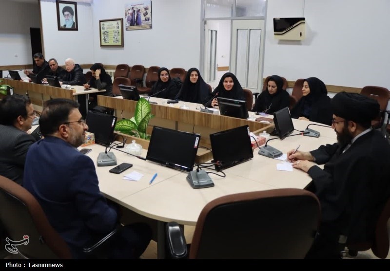 درد‌و‌دل صمیمی خبرنگاران زنجانی با امام جمعه/ سکوت‌ شکسته شد