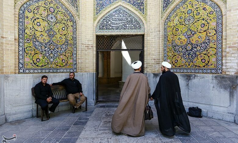 رسالت سنگین طلاب جوان در جهاد تبیین