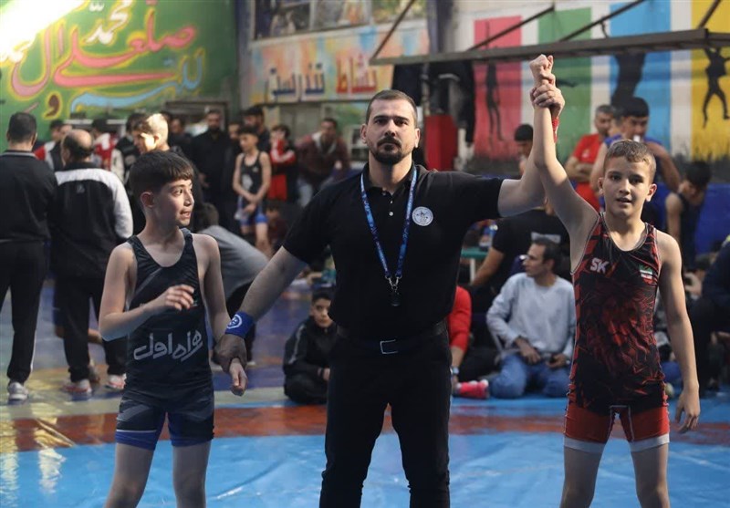 رقابت 300 کشتی‌گیر بسیجی در جنوب غرب تهران