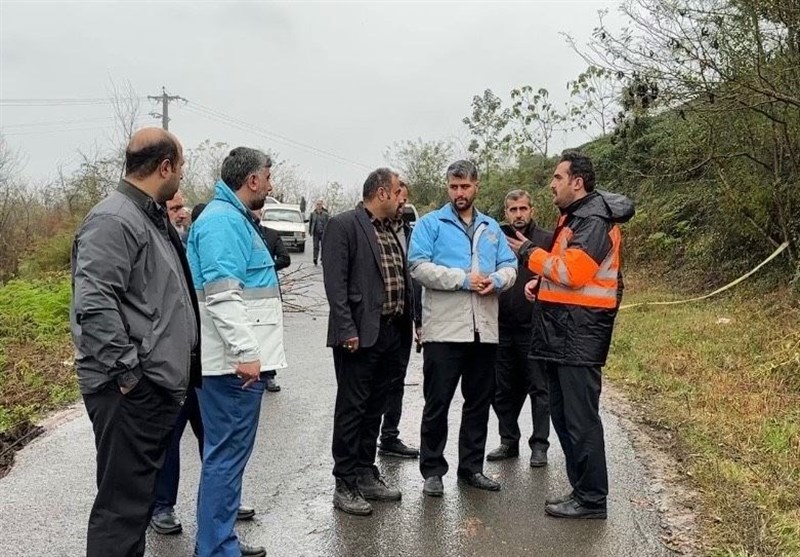 فرونشست در محور لاهیجان ـ لنگرود/ یک جاده مسدود شد + جزئیات