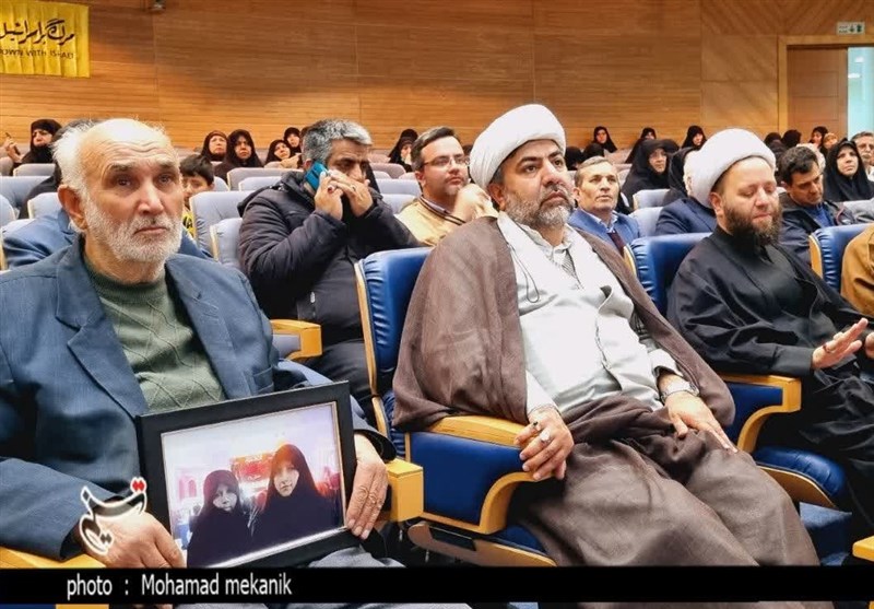منافقان محارب هستند چون 17 هزار ایرانی را به شهادت رساندند