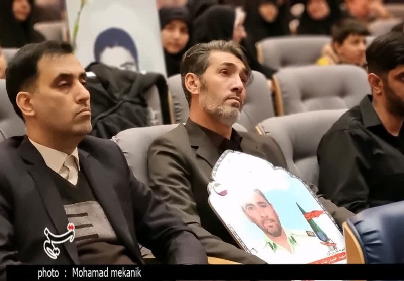 منافقان محارب هستند چون 17 هزار ایرانی را به شهادت رساندند