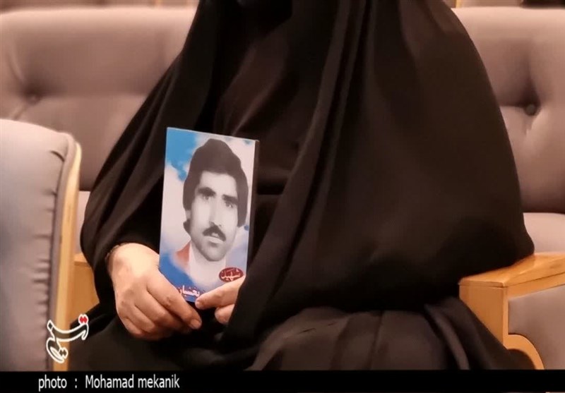 منافقان محارب هستند چون 17 هزار ایرانی را به شهادت رساندند