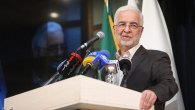 مومنی: تا 2 هفتۀ آینده تمام استانداران انتخاب می‌شوند