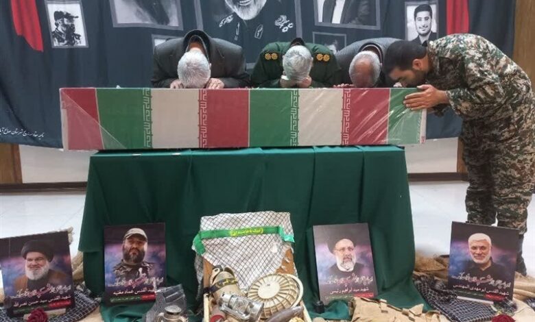 وداع باشکوه بادرودی‌ها با آلاله‌های گمنام+فیلم‌