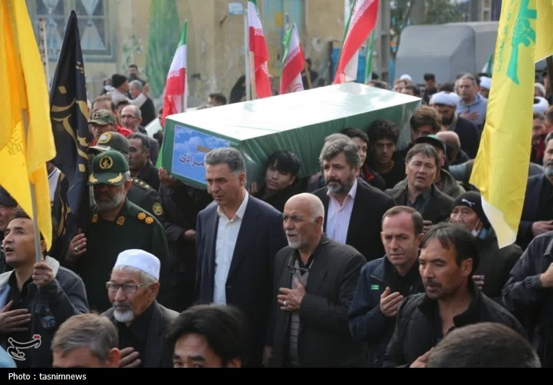 پیکر شهید مدافع حرم در باقرشهر تشییع شد+ تصاویر