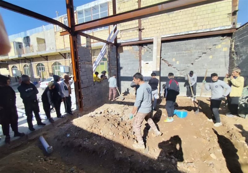 500 لب خندان هدیه روز دانشجوی دانشجویان جهادگر در کرمانشاه