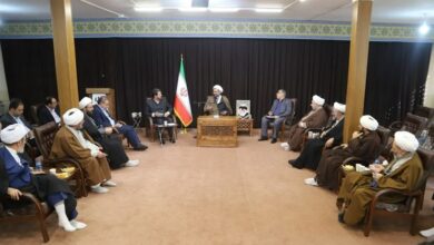 ائمه جمعه در تمامی دولت‌ها صادقانه بنای کمک به دولت را دارند