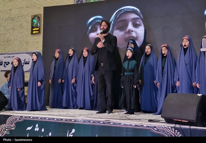 اجتماع 4 هزار نفری دختران فاطمی در اسلامشهر+تصویر