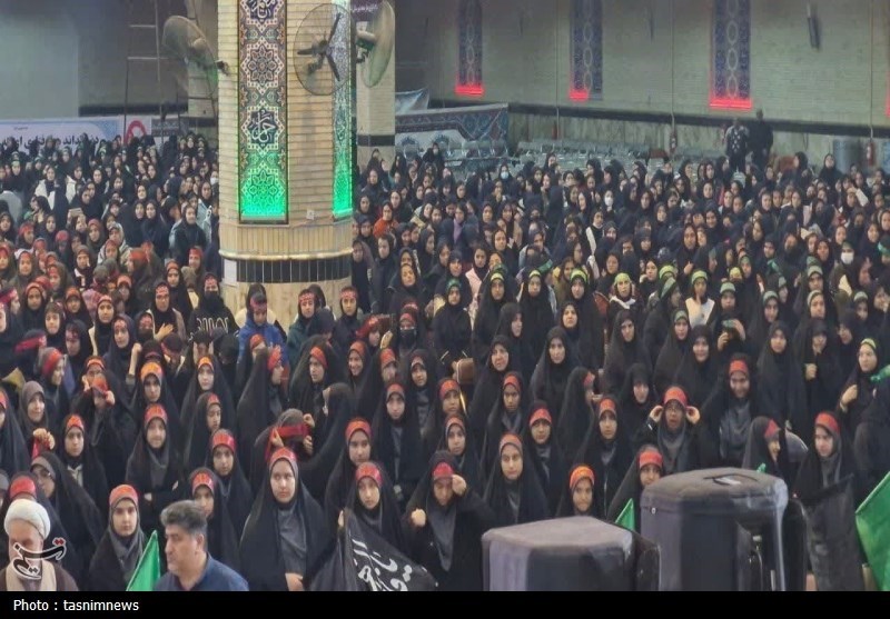 اجتماع 4 هزار نفری دختران فاطمی در اسلامشهر+تصویر