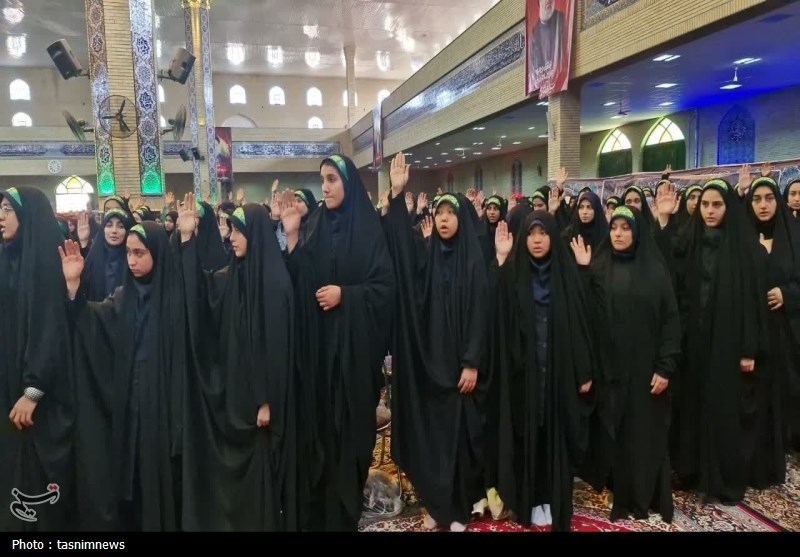 اجتماع 4 هزار نفری دختران فاطمی در اسلامشهر+تصویر