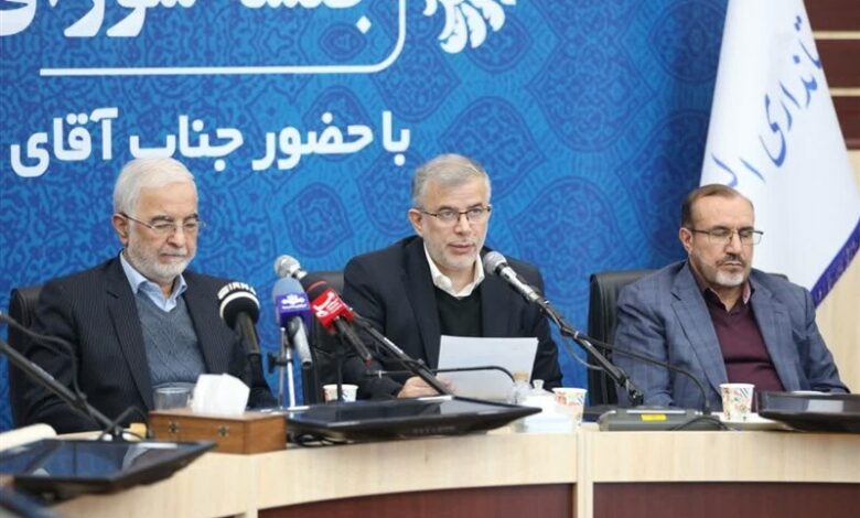 امروز زمان پرداختن به حواشی نیست