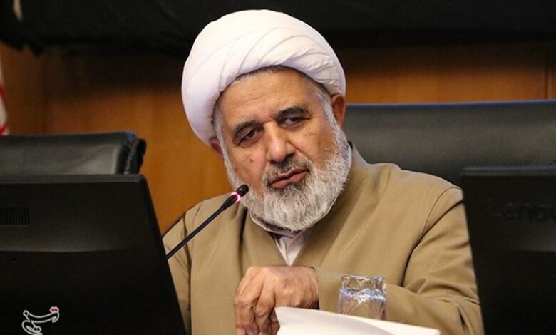 انقلاب اسلامی در سایه وحدت حوزه و دانشگاه رقم خورده است