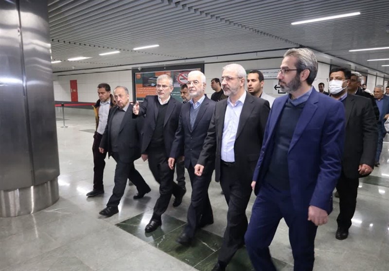 بازدید وزیر کشور از خط 2 قطار شهری کرج