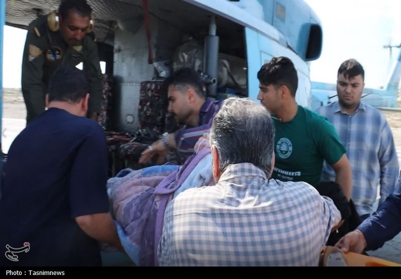 بالگرد نیروی دریایی ارتش نجات‌بخش مصدومان حادثه رانندگی