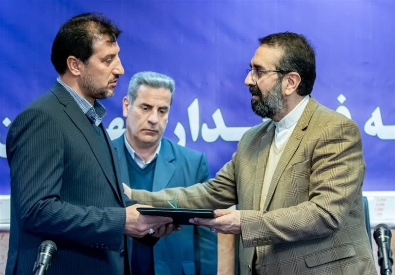 باید مرزهای فرضی بین شهرستان‌های استان مرکزی را حذف کنیم