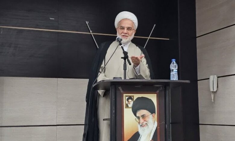 برخی ها بعد ‌از انتخابات ‌88 کشور را به لبه پرتگاه بردند