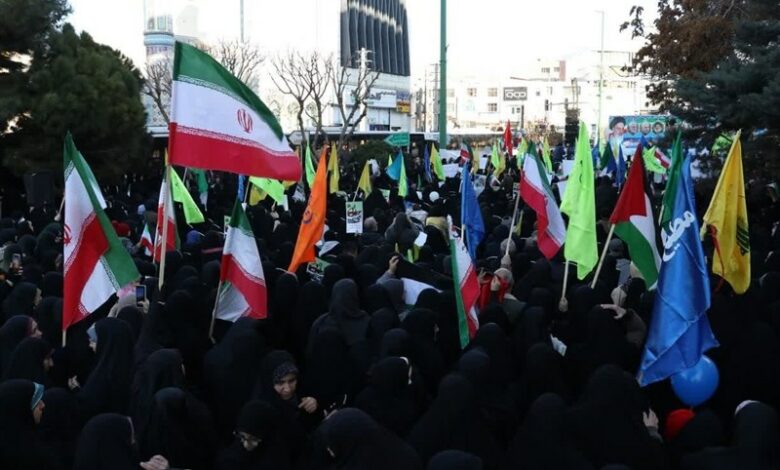 بیعت دوباره مردم کرج با آرمان‌های انقلاب در یوم‌الله 9 دی