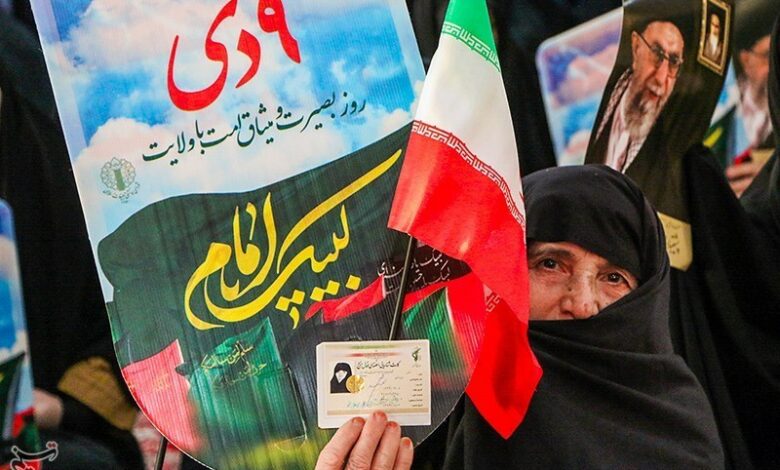 تاکید ائمه جمعه استان البرز بر گرامیداشت حماسه 9 دی