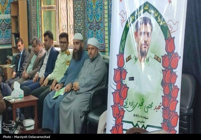 تشییع باشکوه پیکر مطهر شهید مدافع امنیت در بندرلنگه+تصاویر