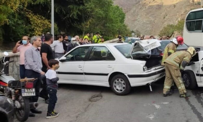 تصادف اتوبوس شرکت واحد با چند خودرو در قم