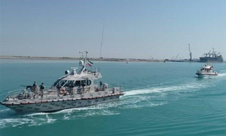 توقیف 10 شناور کالای خارجی در خلیج فارس