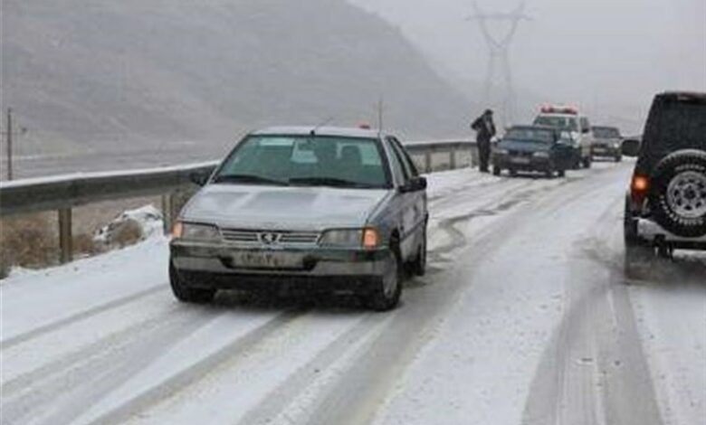 جاده‌های کردستان لغزنده می‌شود/دما 7درجه کاهش می‌یابد