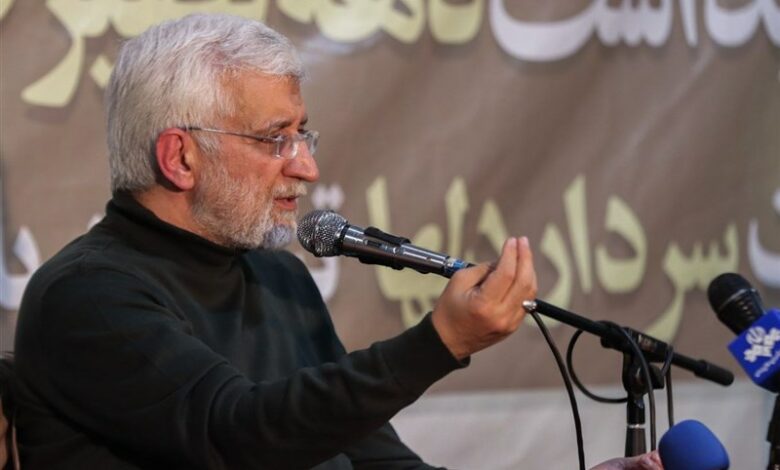 جلیلی: موفقیت دولت در تحقق رشد اقتصادی 8 درصد است
