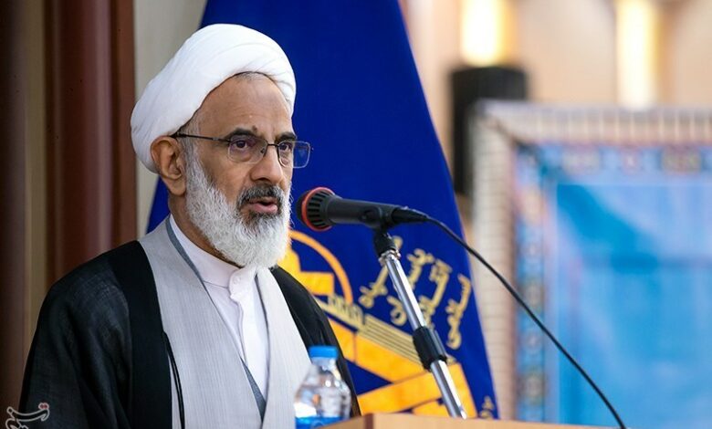‌حاجی‌صادقی: مردم از خواص ‌بی‌بصیرت عبور ‌می‌کنند‌