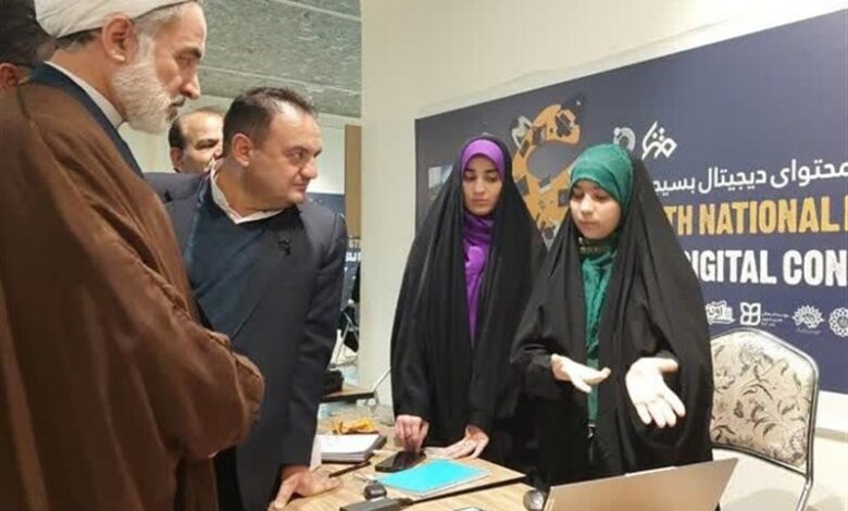 دشمنان با 300 شبکه برون‌مرزی و خارجی به جنگ ایران آمده‌اند