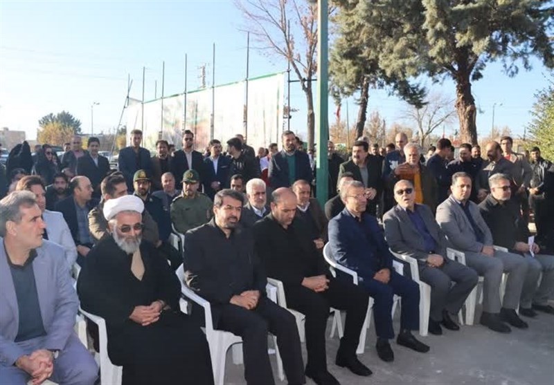 سفر یکروزه استاندار به نهاوند/کلنگ‌زنی بزرگترین شهربازی