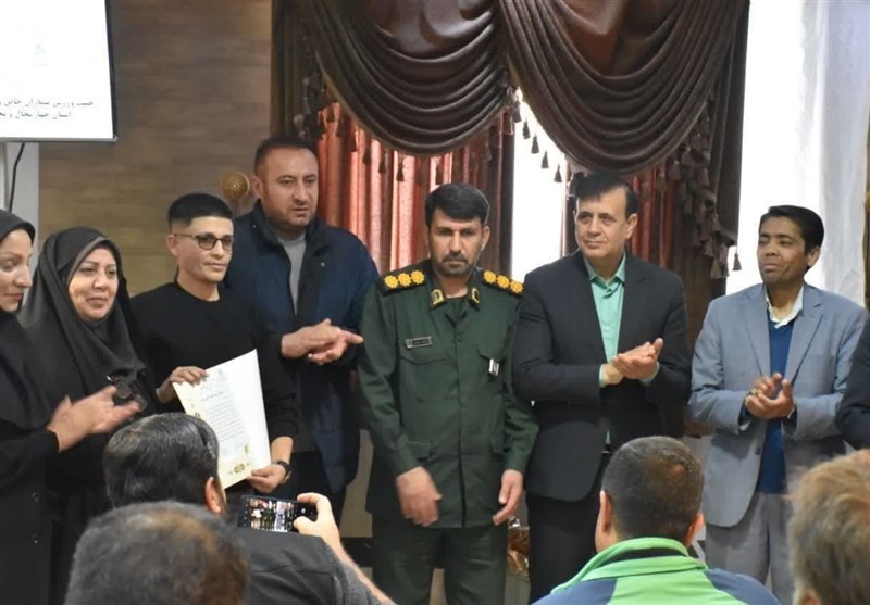 قهرمانان ورزشی بیماران خاص چهارمحال و بختیاری تجلیل شدند
