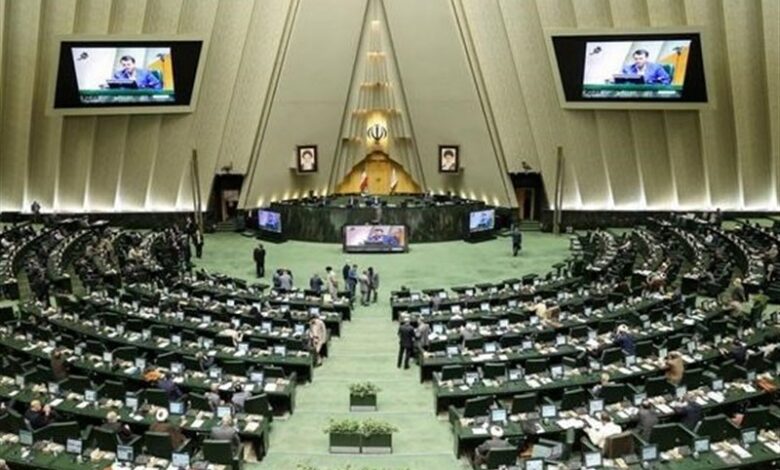 مجلس امروز| از منع استیضاح وزرا تا توضیح درباره قانون حجاب