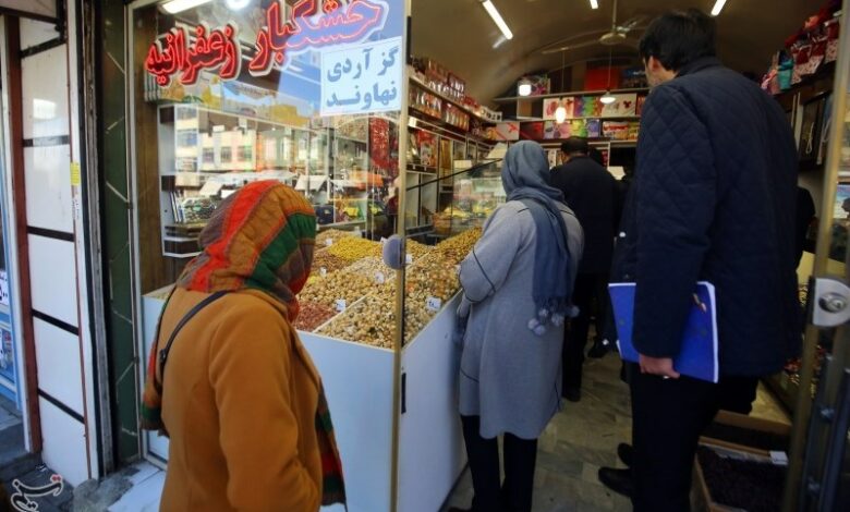 نظارت بر بازار شب یلدا در قشم کلید خورد