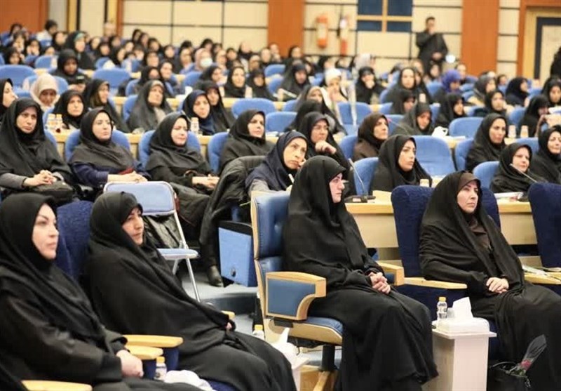 نقش زنان در توسعه استان همدان کلیدی است