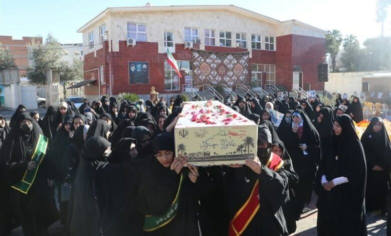 پیکر شهید گمنام 17 ساله در دانشگاه فرهنگیان آرام گرفت