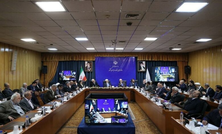 گردهمایی وزرای ادوار انقلاب/ عارف: از تجارب استفاده می‌کنیم